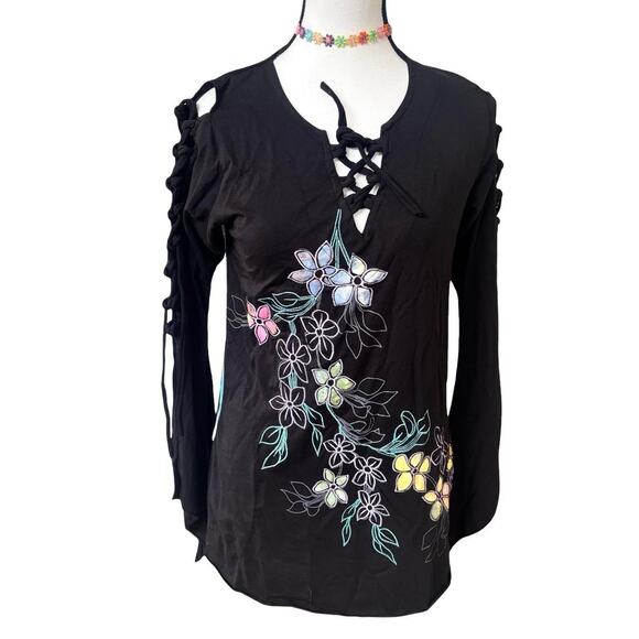vtg. Black Embroidered Floral Tie Up‎ sleeves Fairy Grunge Boho Top NWT - Picture 2 of 9